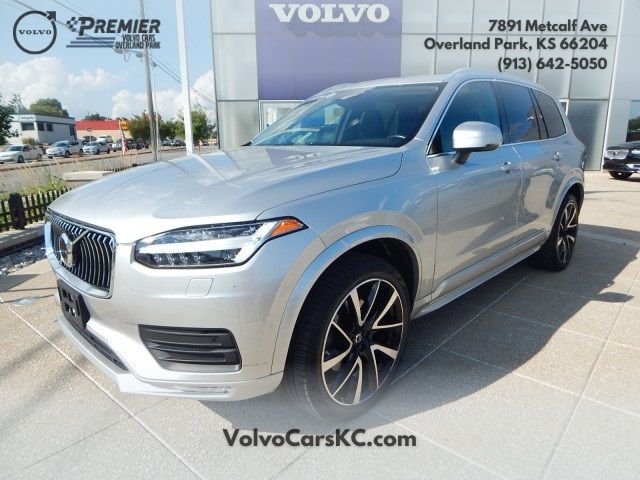 2021 Volvo XC90 Momentum