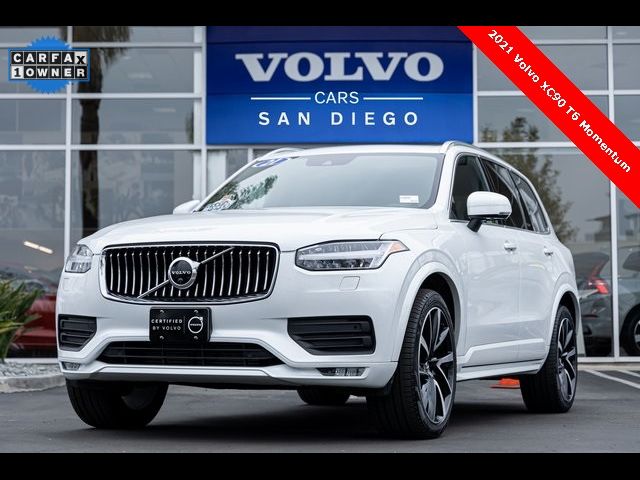 2021 Volvo XC90 Momentum