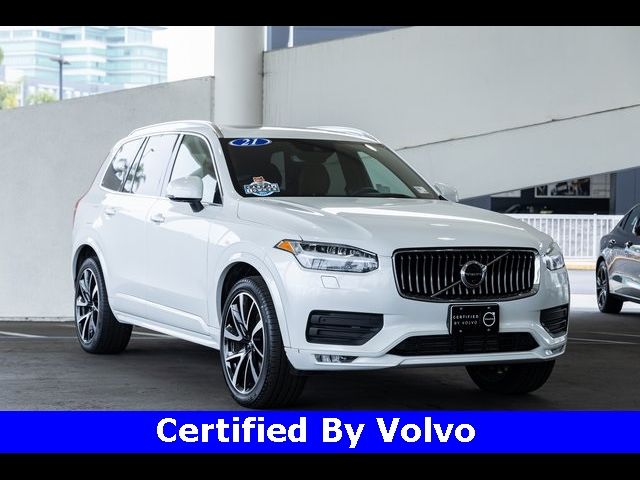 2021 Volvo XC90 Momentum