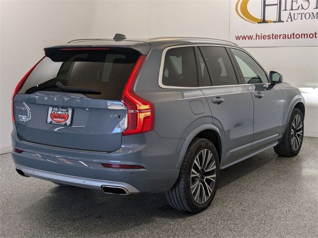 2021 Volvo XC90 Momentum