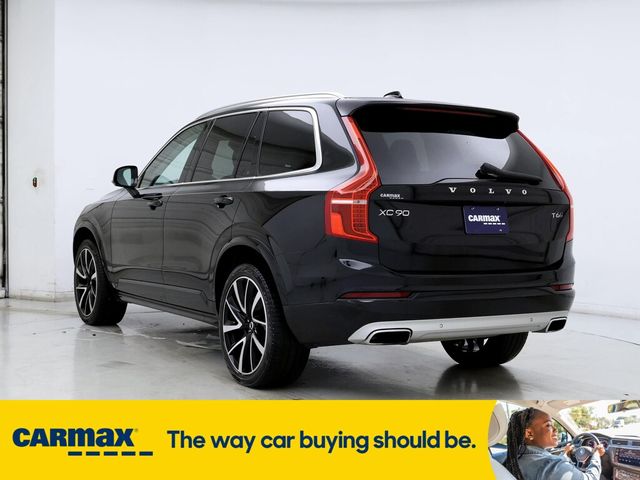 2021 Volvo XC90 Momentum