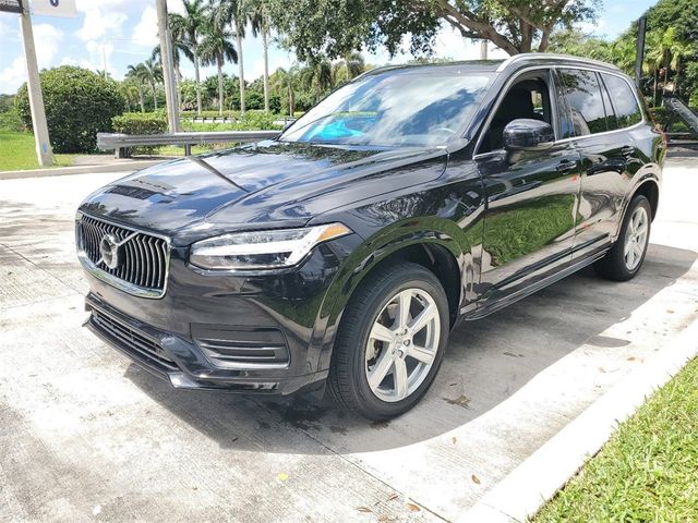 2021 Volvo XC90 Momentum