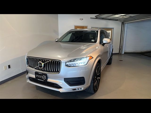 2021 Volvo XC90 Momentum