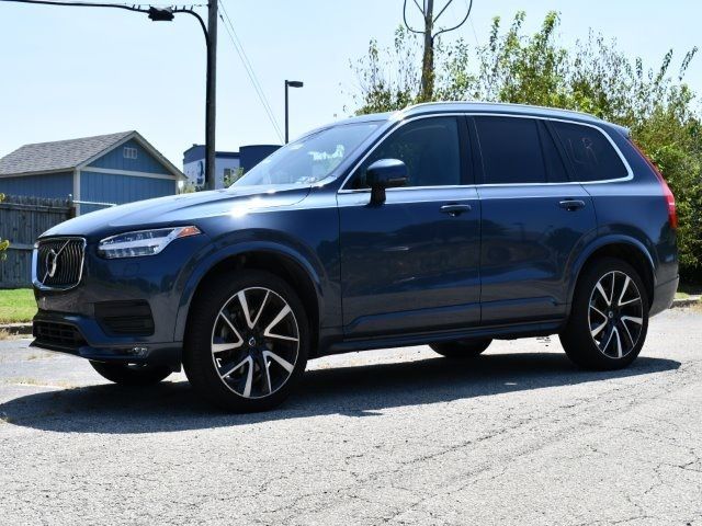 2021 Volvo XC90 Momentum