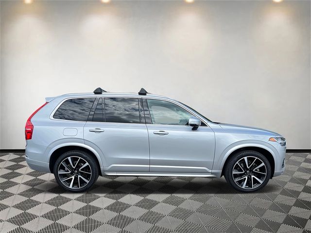 2021 Volvo XC90 Momentum