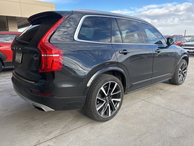 2021 Volvo XC90 Momentum