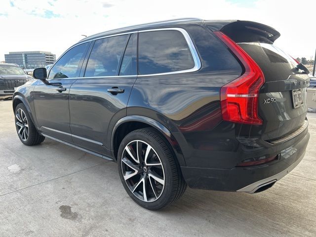 2021 Volvo XC90 Momentum