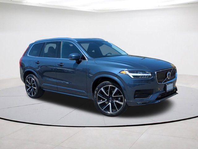 2021 Volvo XC90 Momentum