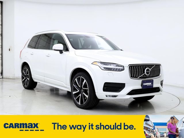 2021 Volvo XC90 Momentum