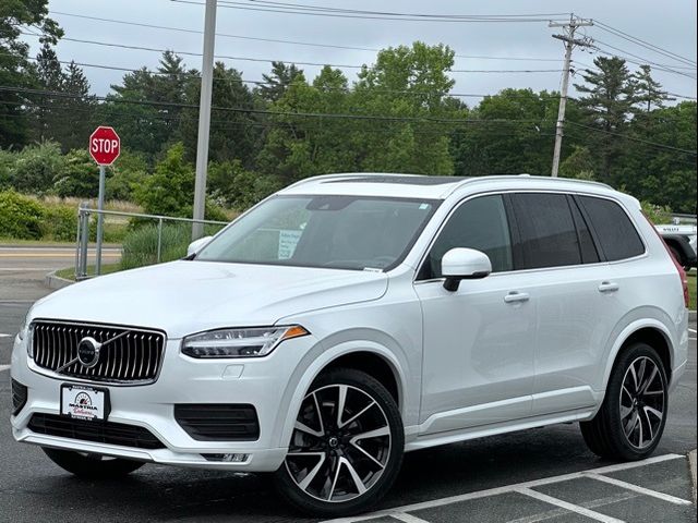 2021 Volvo XC90 Momentum