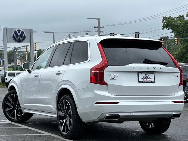 2021 Volvo XC90 Momentum