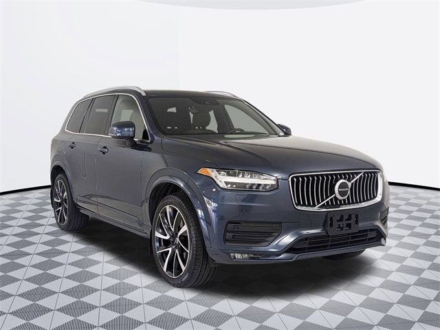 2021 Volvo XC90 Momentum