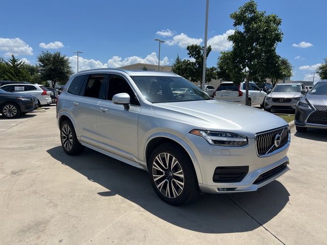 2021 Volvo XC90 Momentum