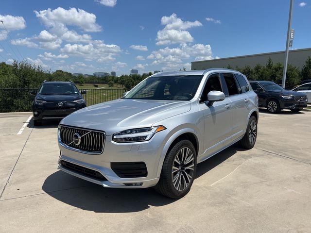 2021 Volvo XC90 Momentum