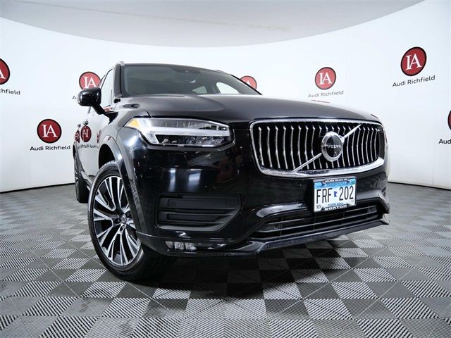 2021 Volvo XC90 Momentum