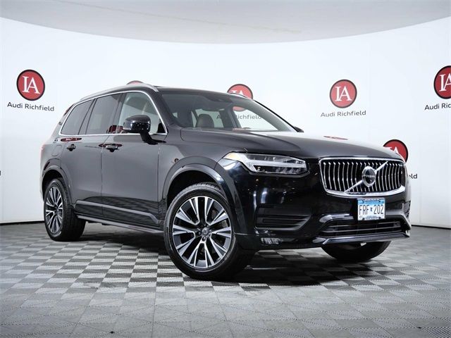 2021 Volvo XC90 Momentum