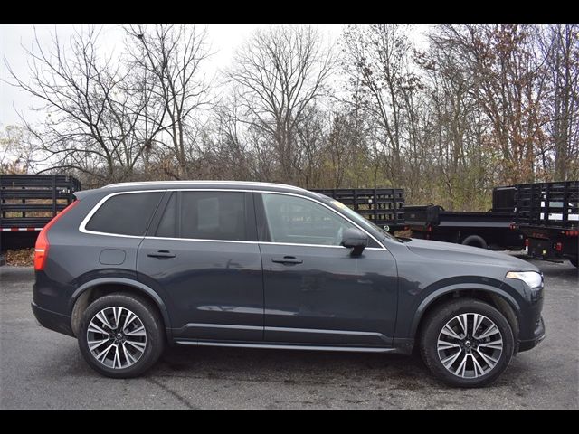 2021 Volvo XC90 Momentum