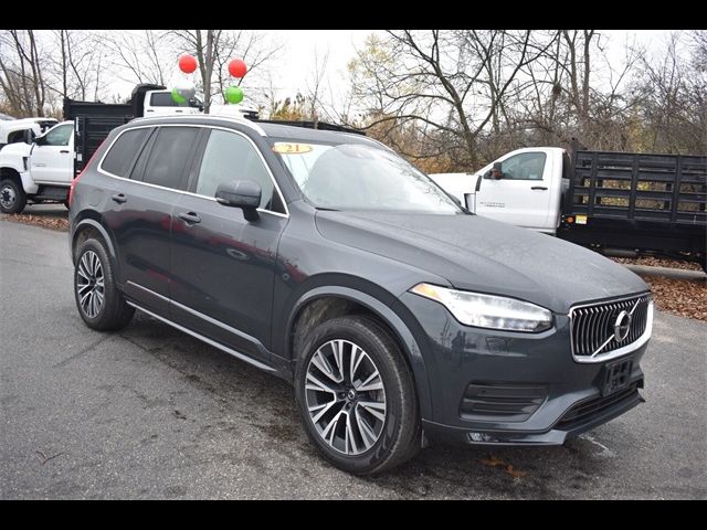 2021 Volvo XC90 Momentum