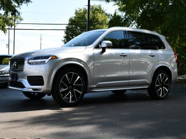 2021 Volvo XC90 Momentum