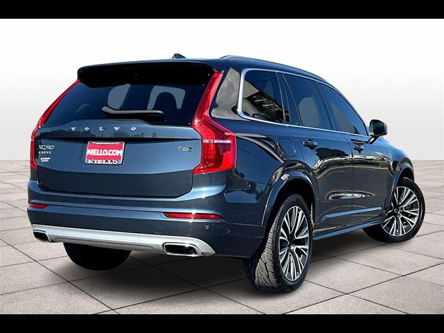 2021 Volvo XC90 Momentum