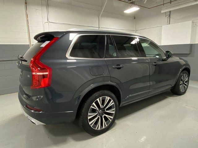 2021 Volvo XC90 Momentum