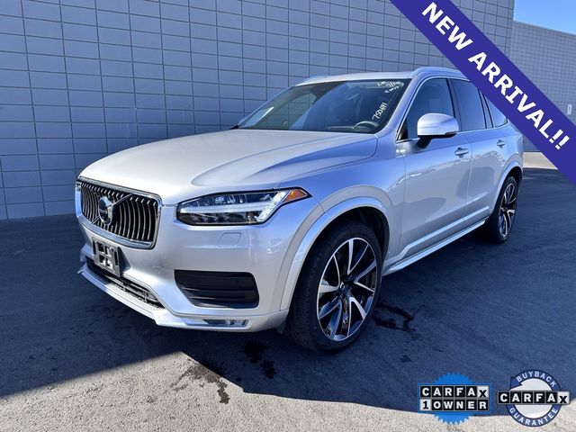 2021 Volvo XC90 Momentum