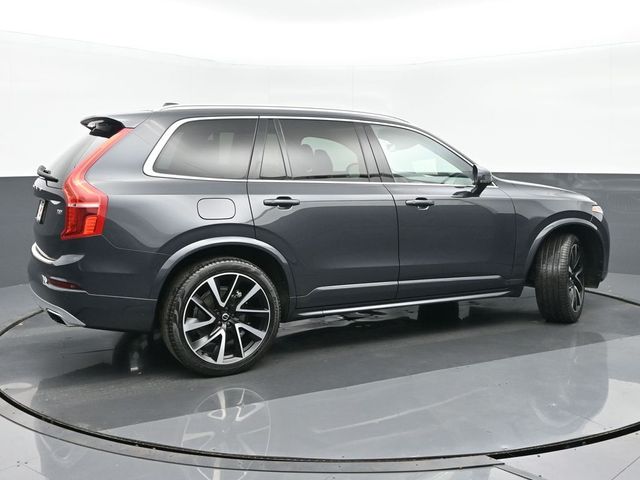 2021 Volvo XC90 Momentum