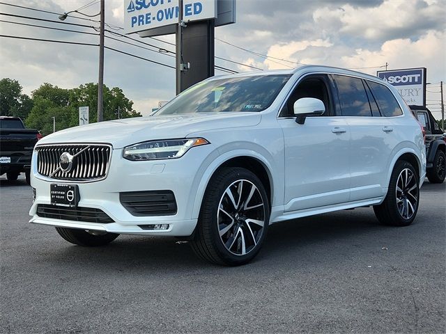 2021 Volvo XC90 Momentum