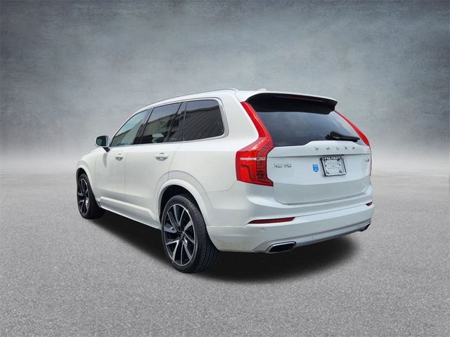 2021 Volvo XC90 Momentum