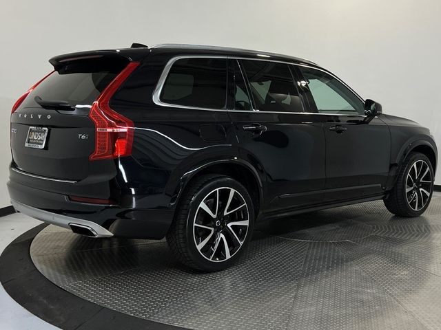 2021 Volvo XC90 Momentum