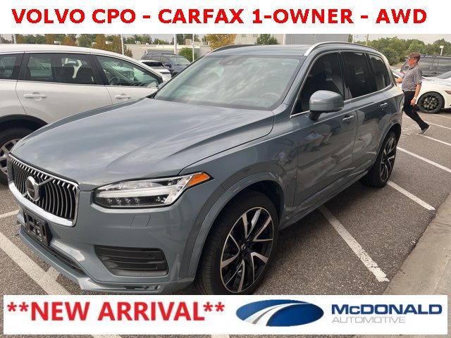 2021 Volvo XC90 Momentum