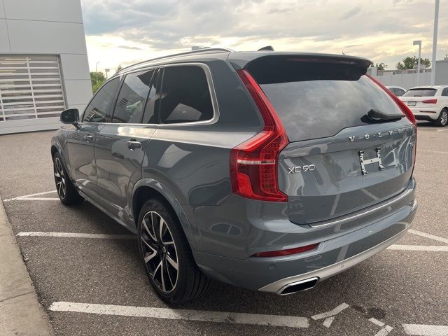 2021 Volvo XC90 Momentum