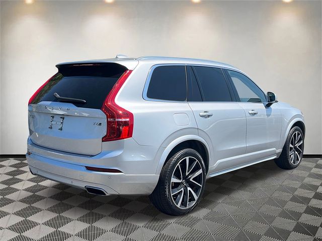 2021 Volvo XC90 Momentum