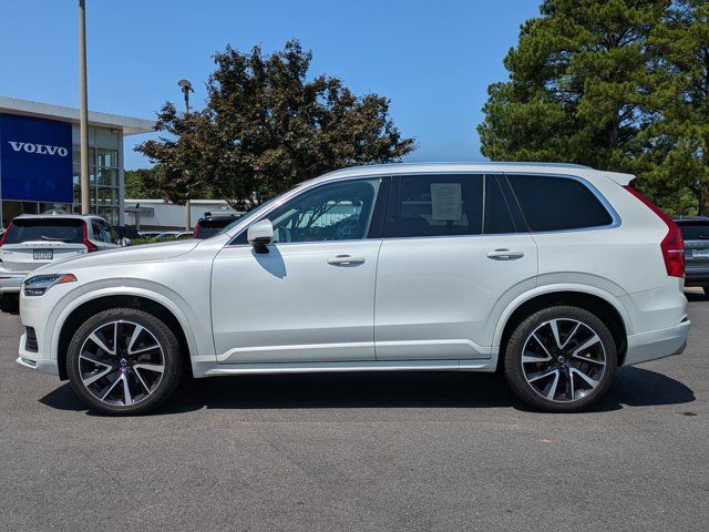 2021 Volvo XC90 Momentum