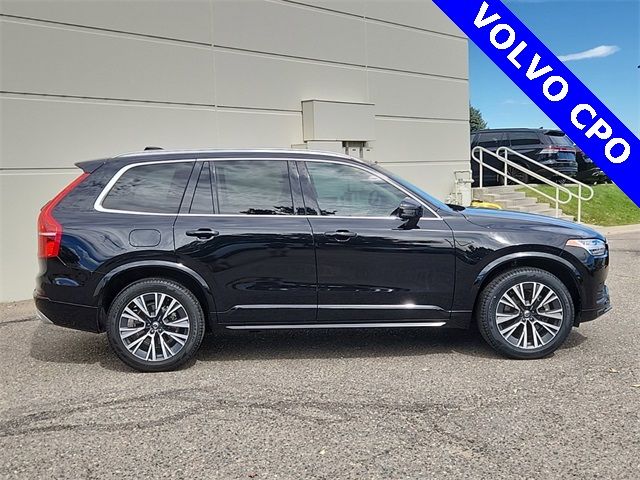 2021 Volvo XC90 Momentum