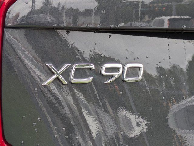 2021 Volvo XC90 Momentum