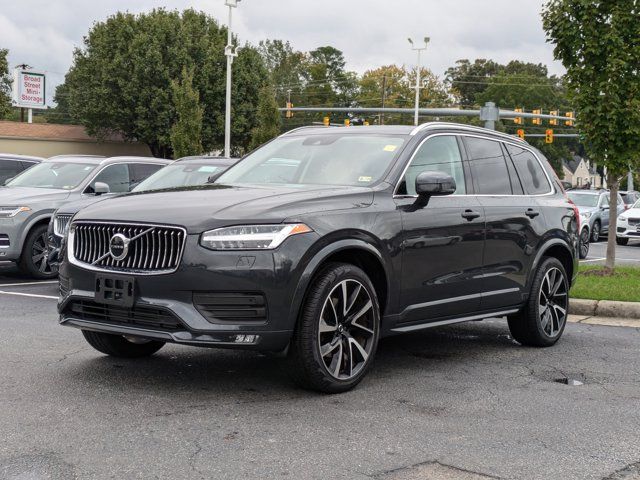 2021 Volvo XC90 Momentum