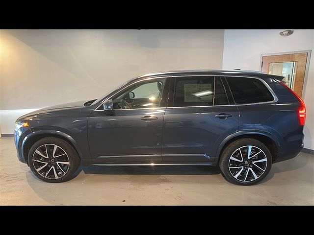 2021 Volvo XC90 Momentum