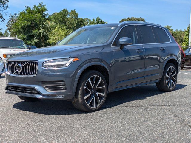 2021 Volvo XC90 Momentum