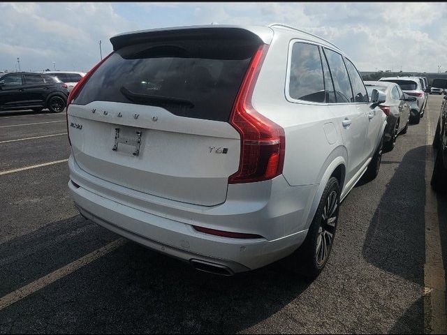 2021 Volvo XC90 Momentum