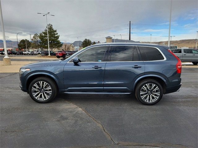 2021 Volvo XC90 Momentum