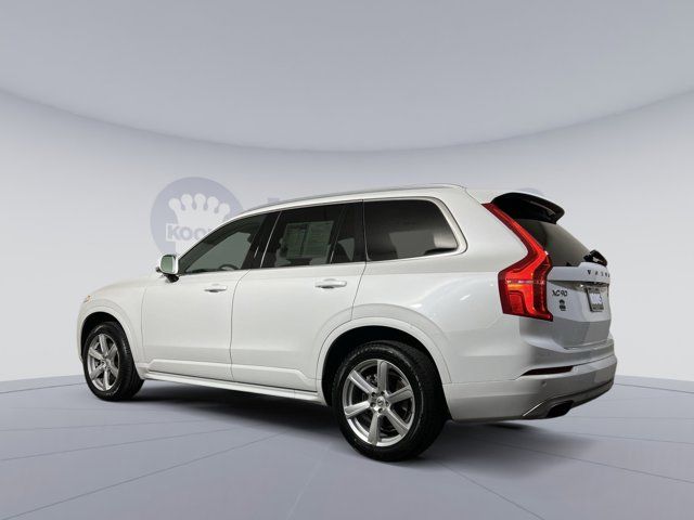 2021 Volvo XC90 Momentum