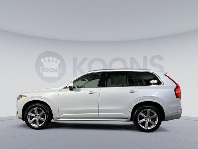 2021 Volvo XC90 Momentum