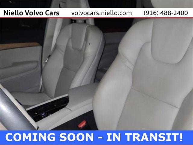 2021 Volvo XC90 Momentum