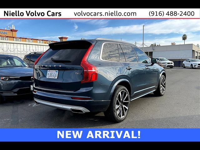 2021 Volvo XC90 Momentum