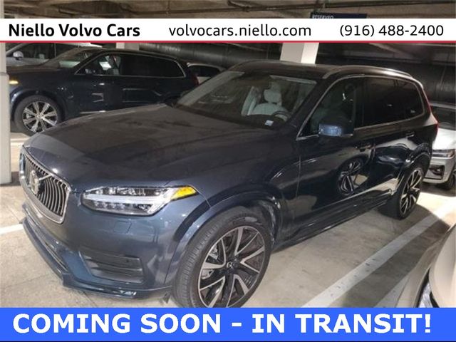 2021 Volvo XC90 Momentum