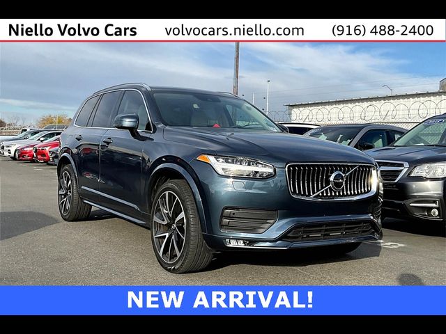 2021 Volvo XC90 Momentum