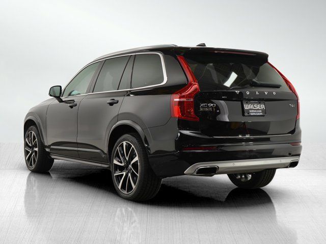 2021 Volvo XC90 Momentum