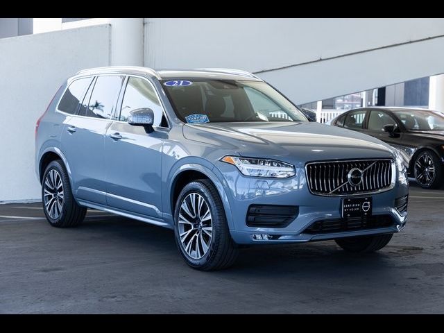 2021 Volvo XC90 Momentum