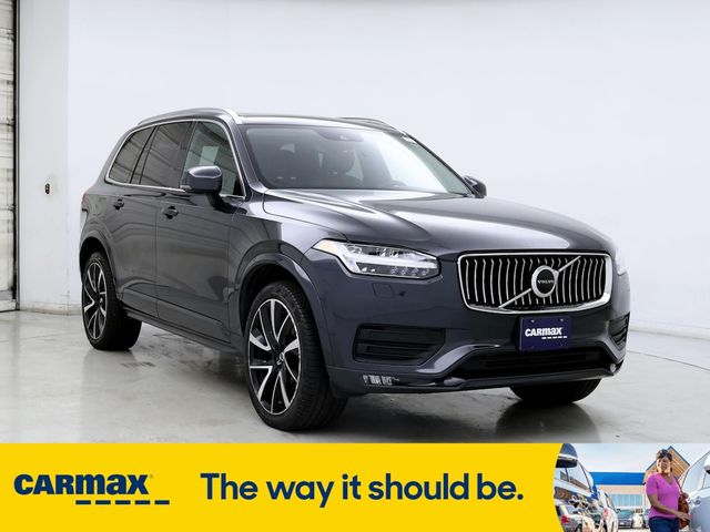 2021 Volvo XC90 Momentum